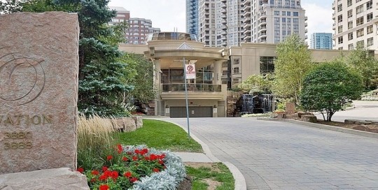 3880 and 3888 Duke of York Condos at Square One Mississauga